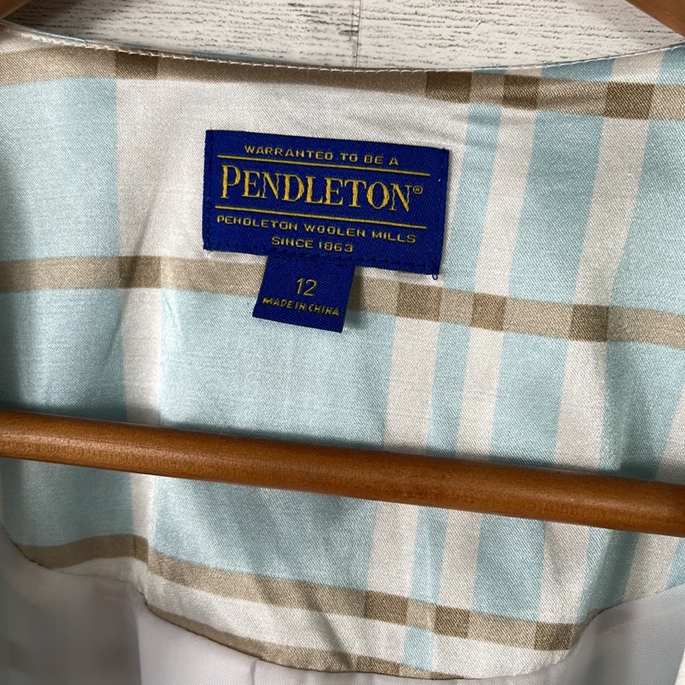 Pendleton Jacket - image 4